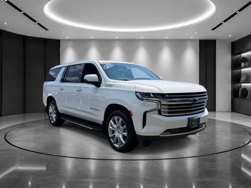 Used 2021 Chevrolet Suburban High Country AWD/4WD image 2