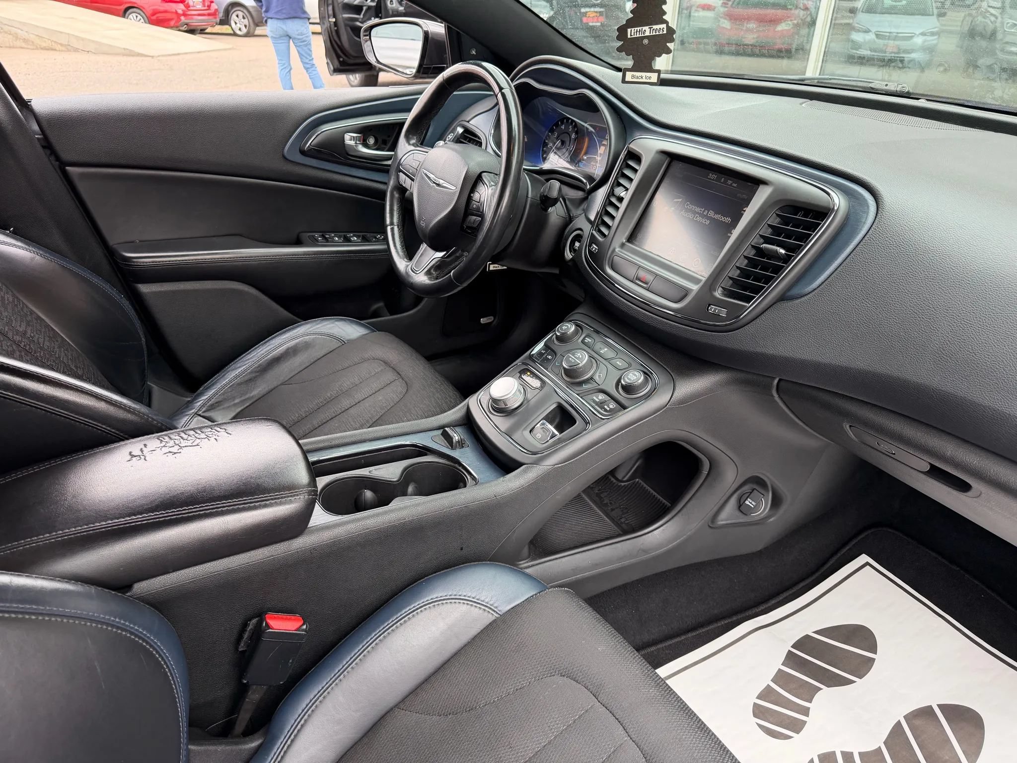 Used 2015 Chrysler 200 S w/ Navigation & Sound Group I AWD/4WD image 19