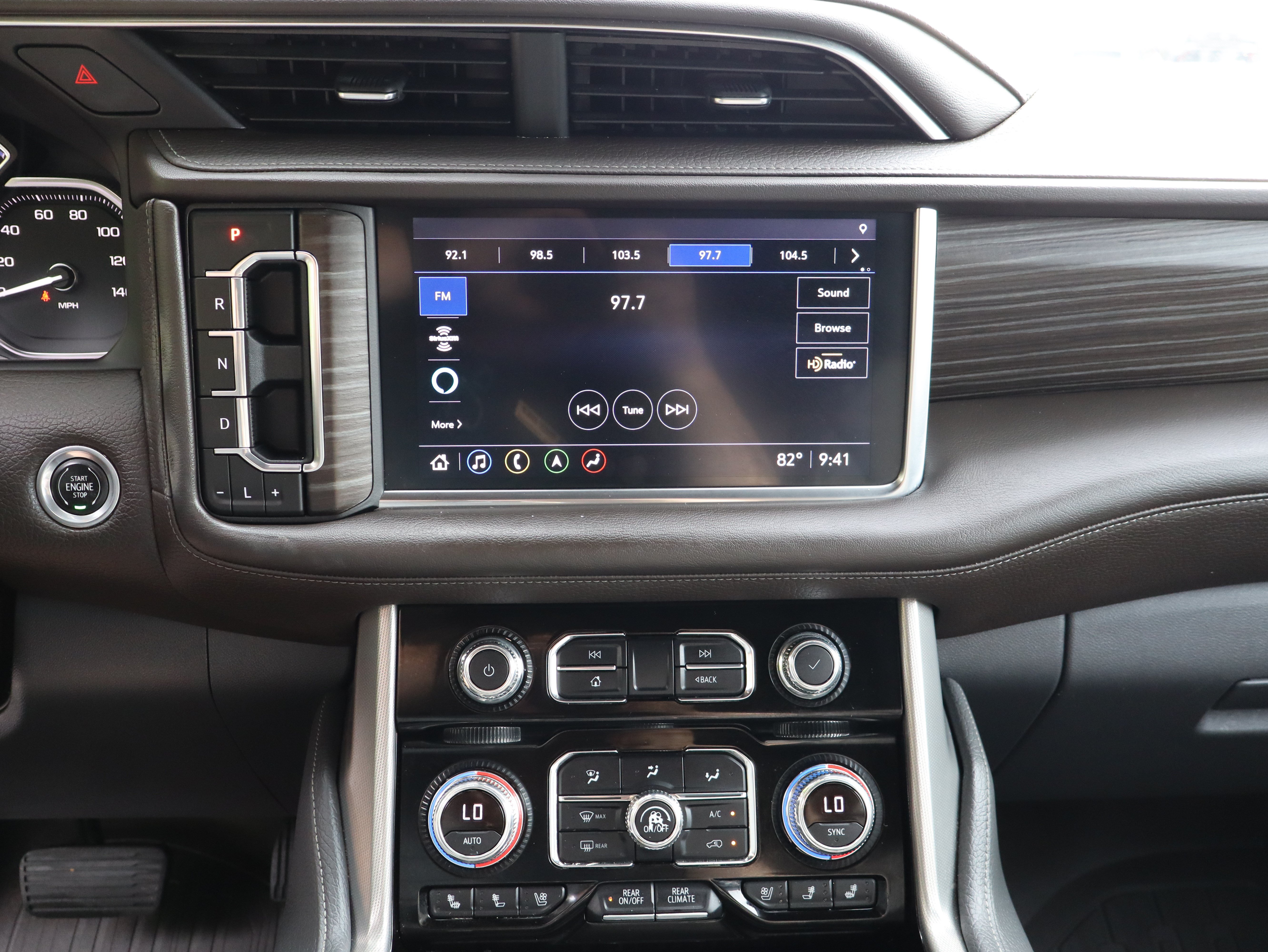 Used 2021 GMC Yukon Denali w/ Denali Premium Package RWD image 40
