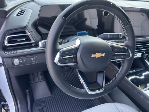 New 2026 Chevrolet Traverse High Country w/ LPO, Floor Liner Package FWD image 16