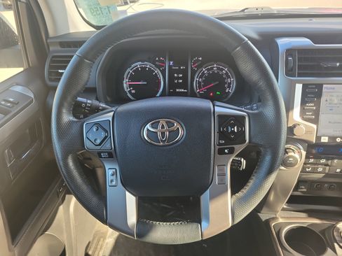 Used 2023 Toyota 4Runner Limited image 20