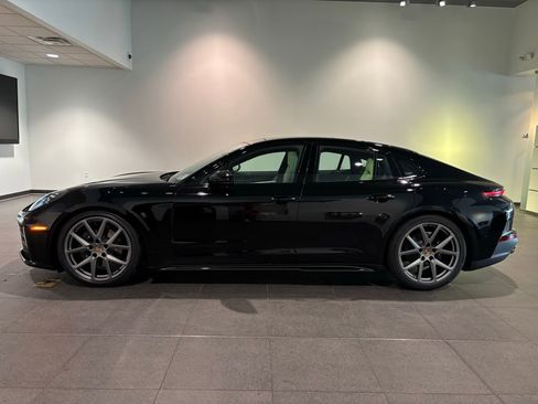 Certified 2026 Porsche Panamera 4 image 2