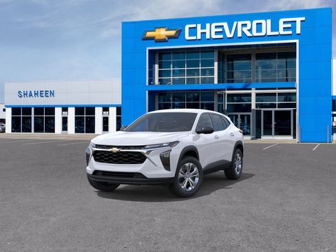 New 2026 Chevrolet Trax LS FWD image 8