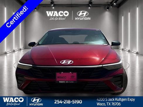 Used 2025 Hyundai Elantra Sport FWD image 3