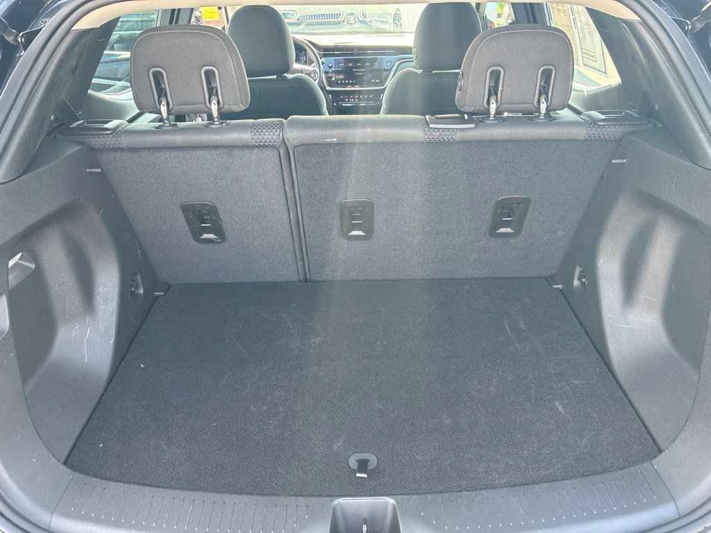 Used 2023 Chevrolet Bolt EUV LT FWD image 26