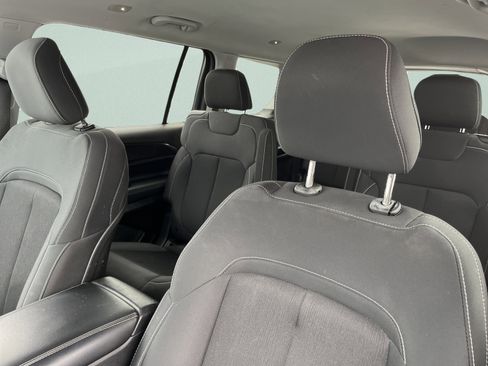 Used 2023 Jeep Grand Cherokee L Laredo image 15