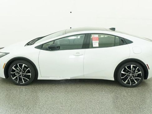 New 2026 Toyota Prius Plug-In Hybrid image 9