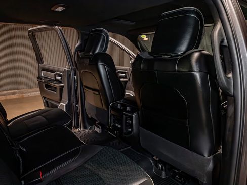 Used 2024 RAM 2500 Laramie w/ Night Edition image 24