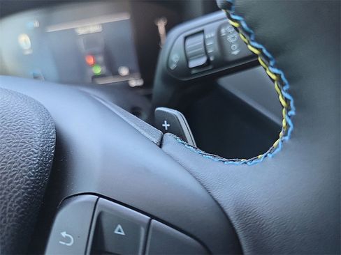 New 2025 Ford Maverick Lobo image 17