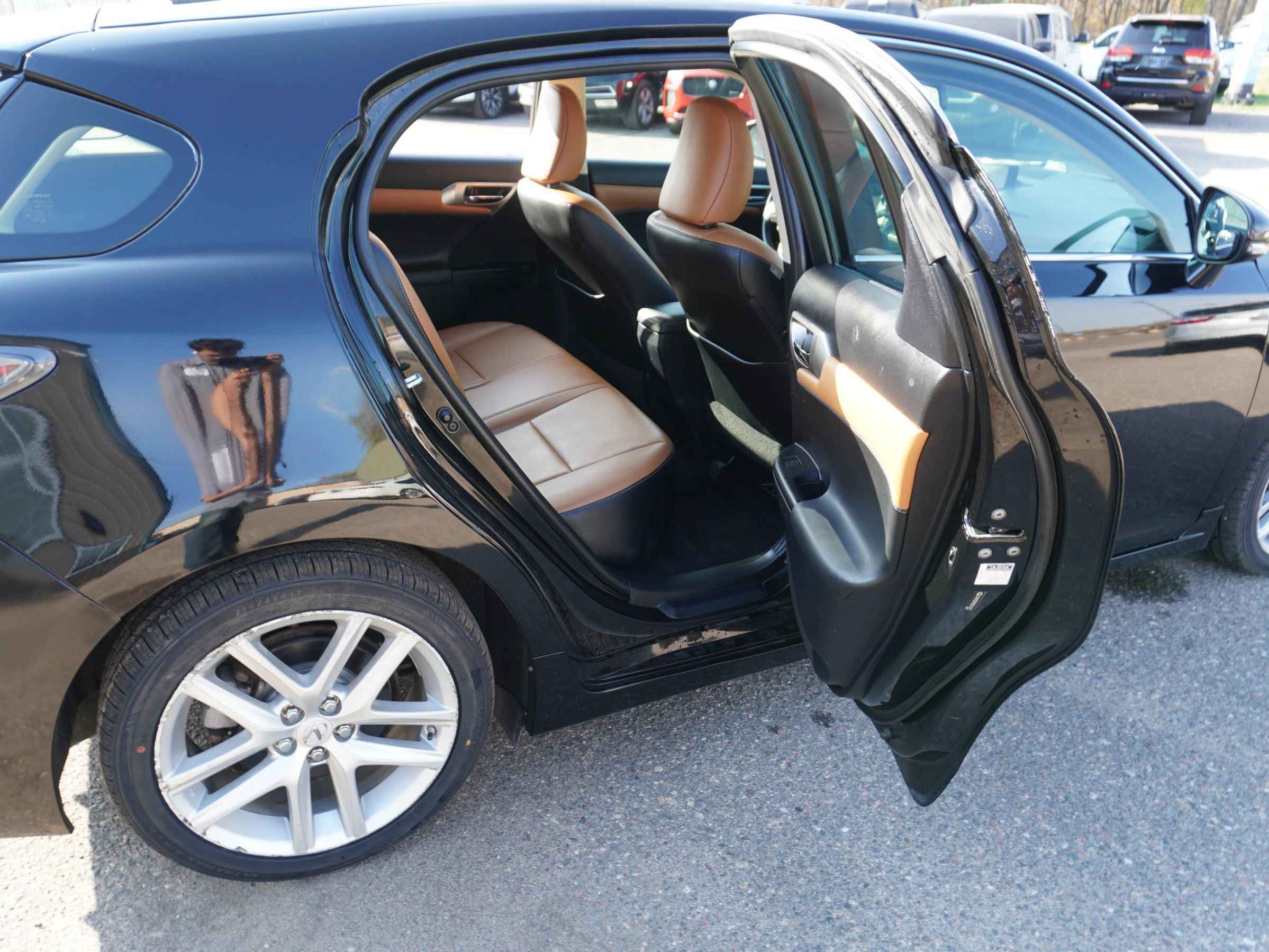 Used 2015 Lexus CT 200h w/ Navigation Package FWD image 31