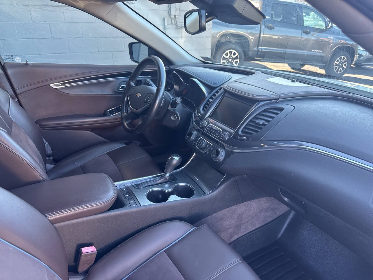 Used 2014 Chevrolet Impala LT w/ Premium Seating Package FWD image 26