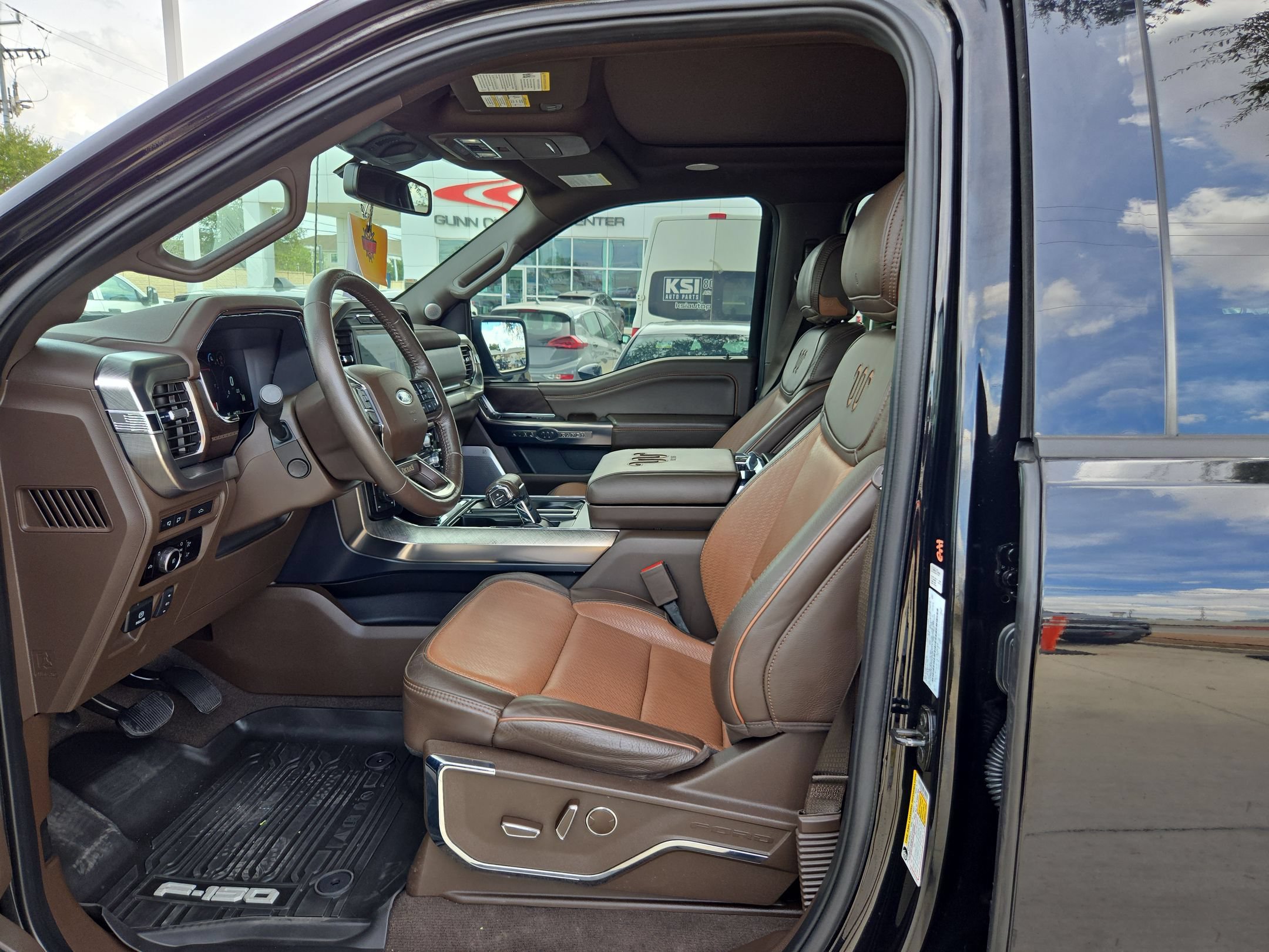 Used 2023 Ford F150 King Ranch w/ Equipment Group 601A High AWD/4WD image 9