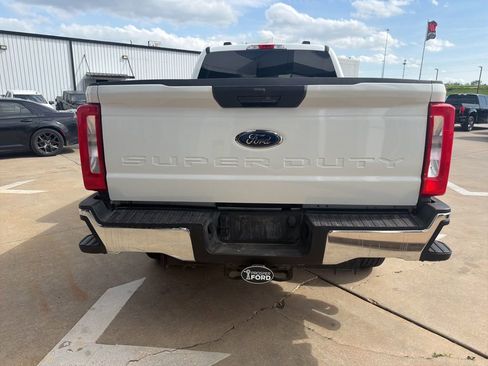 Used 2024 Ford F250 XLT image 4