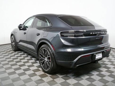 New 2026 Porsche Macan 4S Electric image 3