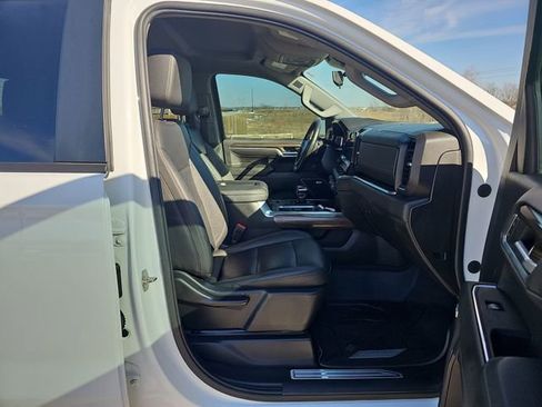 Used 2022 Chevrolet Silverado 1500 RST w/ Convenience Package II AWD/4WD image 27