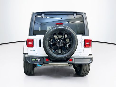 Used 2023 Jeep Wrangler Unlimited Sahara w/ Cold Weather Group AWD/4WD image 7