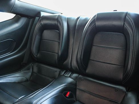 Used 2025 Ford Mustang Premium RWD image 17