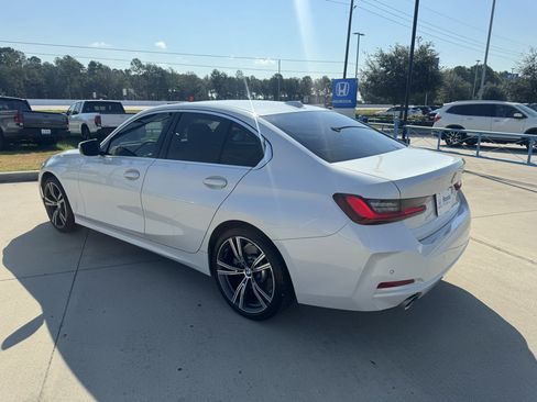 Used 2024 BMW 330i Sedan w/ Premium Package RWD image 6