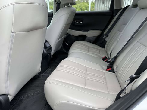 Used 2024 Honda HR-V EX-L image 13