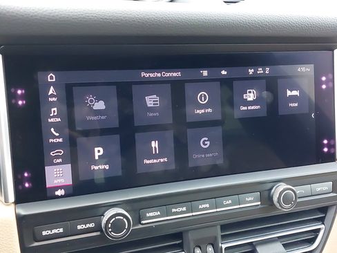 Certified 2021 Porsche Macan S image 24