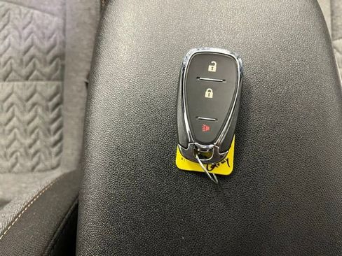 Used 2023 Chevrolet Equinox LT image 26