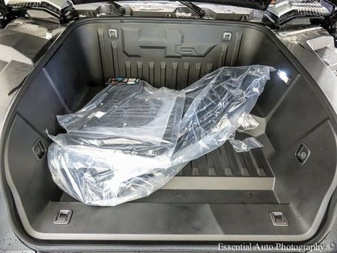 New 2026 GMC Hummer EV SUV image 21