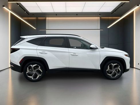 Certified 2024 Hyundai Tucson SEL w/ Convenience Package FWD image 6
