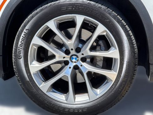 Certified 2023 BMW X5 xDrive40i AWD/4WD image 11