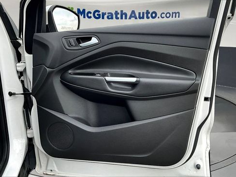Used 2017 Ford Escape Titanium AWD/4WD image 32