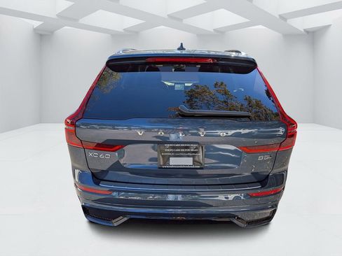 New 2026 Volvo XC60 B5 Plus w/ Protection Package Premier AWD/4WD image 4