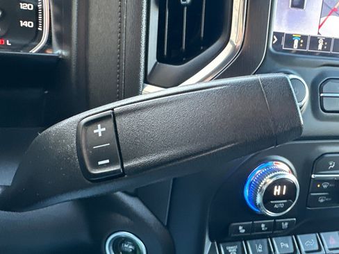 Certified 2020 GMC Sierra 2500 AT4 w/ AT4 Premium Package image 22