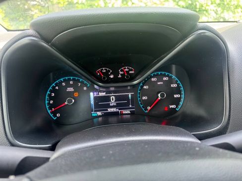 Used 2018 Chevrolet Colorado LT w/ LT Convenience Package RWD image 16