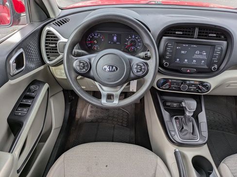 Used 2020 Kia Soul S image 16