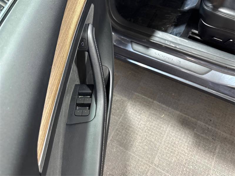 Used 2023 Tesla Model 3 Standard Range RWD image 28