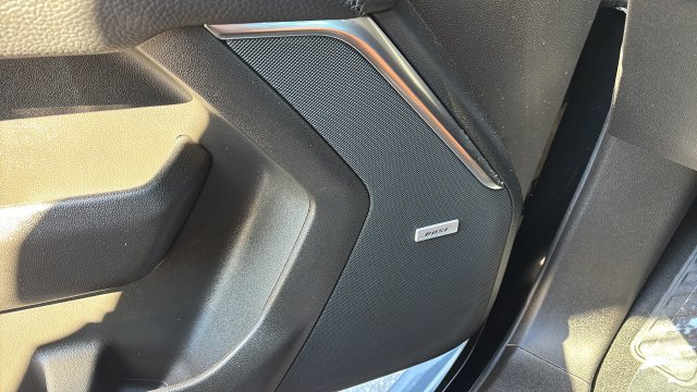 Used 2025 GMC Yukon Denali AWD/4WD image 37