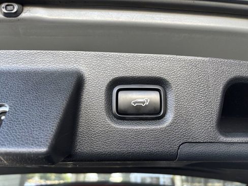 Used 2023 Hyundai Santa Fe SEL image 10