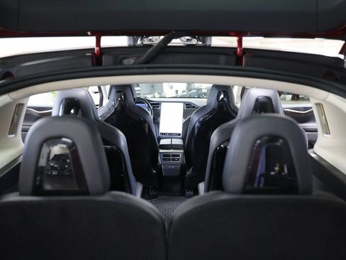 Used 2016 Tesla Model X 75D AWD/4WD image 51