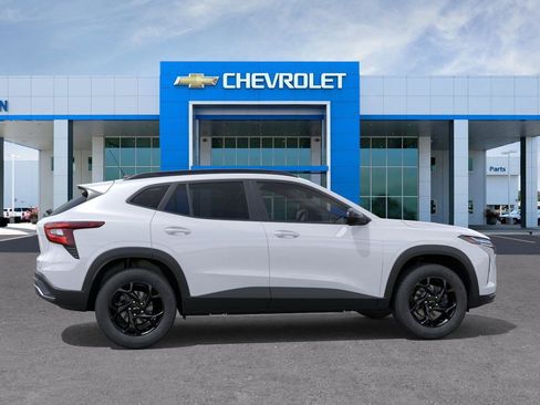 New 2026 Chevrolet Trax LT FWD image 5