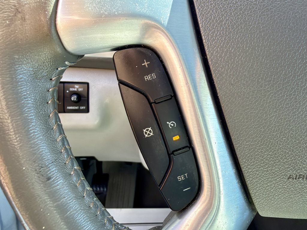 Used 2016 GMC Acadia SLT w/ Premium Edition FWD image 19