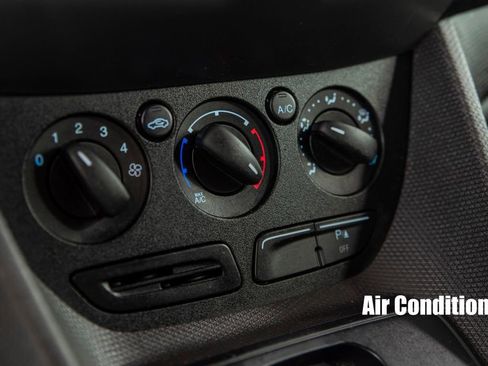 Used 2016 Ford Transit Connect XL image 25