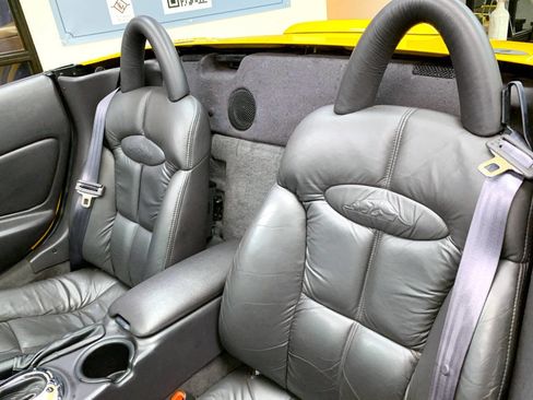 Used 2000 Plymouth Prowler image 10