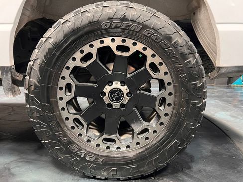 Used 2022 Ford F150 Lariat w/ Equipment Group 501A Mid image 25