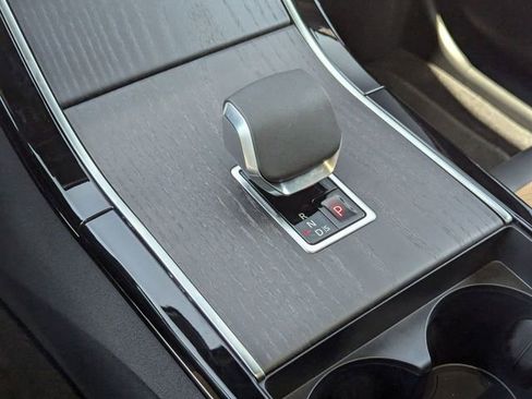 New 2026 Land Rover Range Rover Velar Autobiography image 9