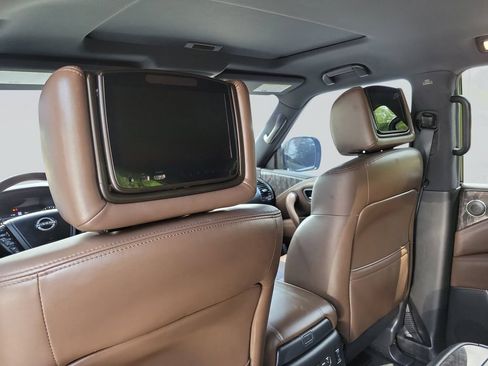 Used 2021 Nissan Armada Platinum w/ Captain's Chairs Package RWD image 31
