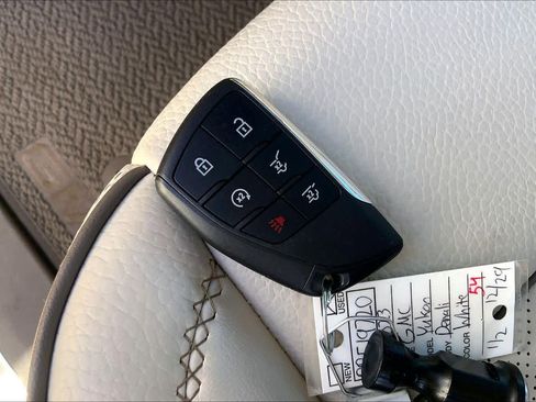 Used 2023 GMC Yukon Denali image 14