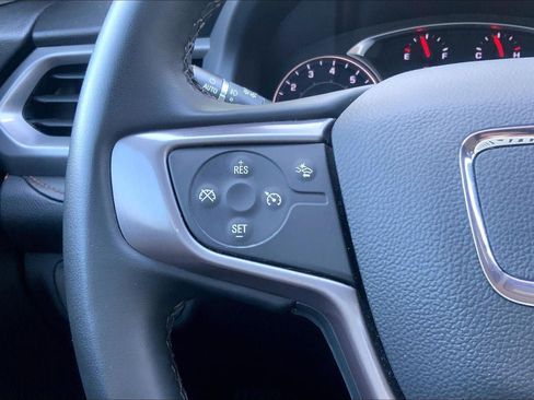 Used 2023 GMC Acadia AT4 image 18