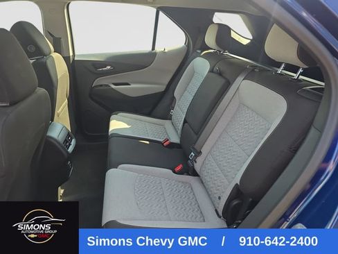 Used 2023 Chevrolet Equinox LS AWD/4WD image 25