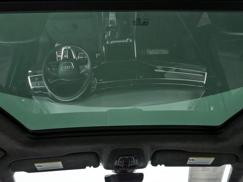 Used 2022 Audi SQ7 Prestige AWD/4WD image 20