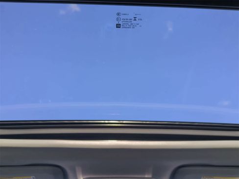 Used 2024 Chevrolet Malibu LT image 23