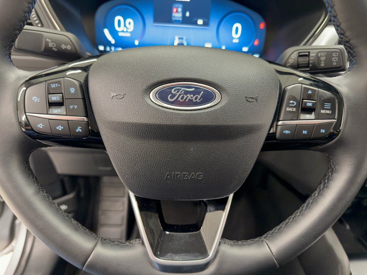 Used 2024 Ford Escape Platinum AWD/4WD image 10